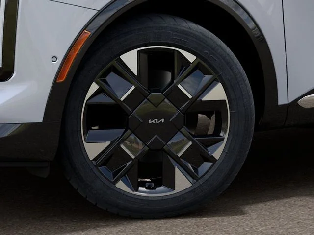 New 2026 White Kia SX-Prestige image 10