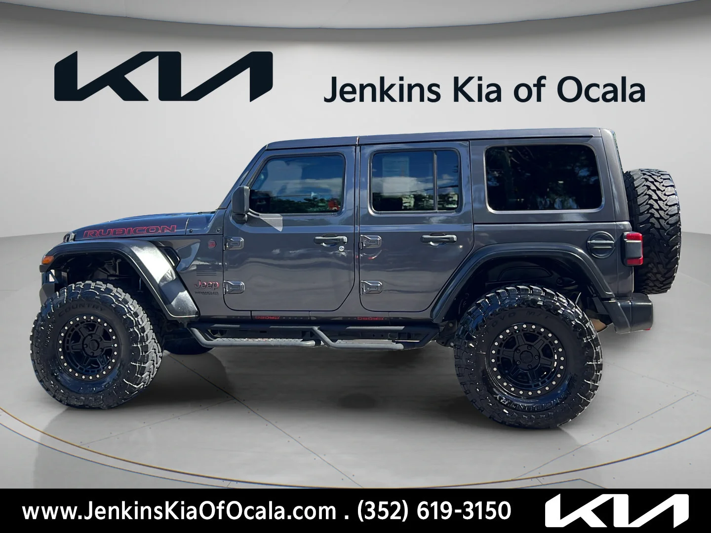 Used 2020 Granite Crystal Metallic Clearcoat Jeep Rubicon image 14