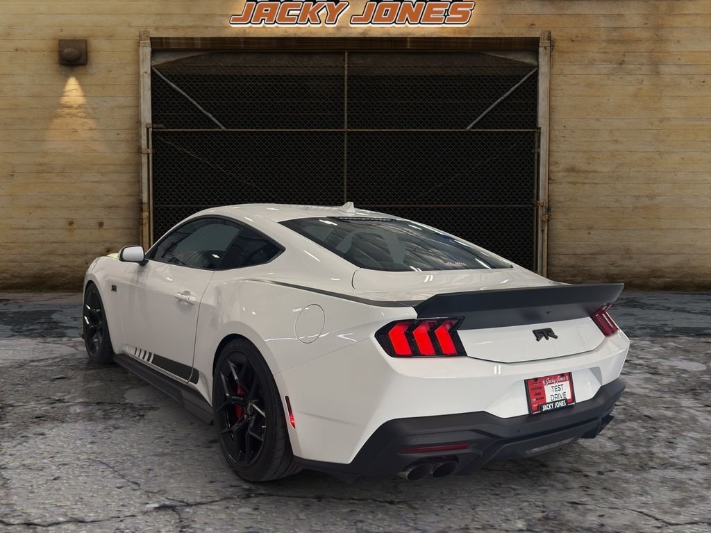 2025 Ford Mustang GT Premium - Photo 7