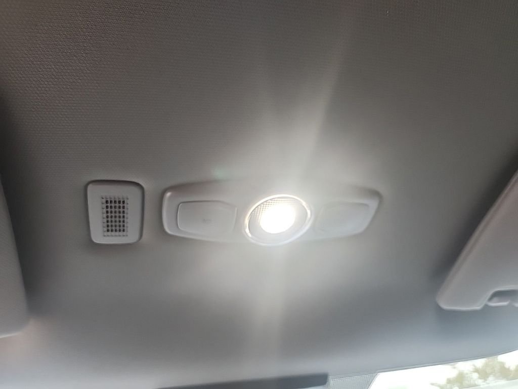 Used 2020 Blue Ford XL image 25