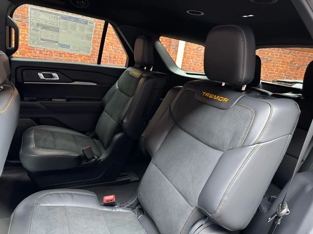 New 2026 Agate Black Metallic Ford Tremor® image 25