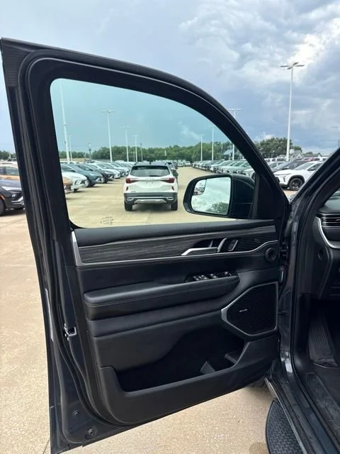 Used 2024 Blue Jeep Series II image 9