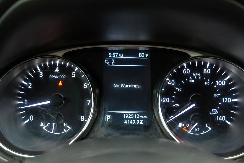 Used 2015 Midnight Jade Nissan SL image 44