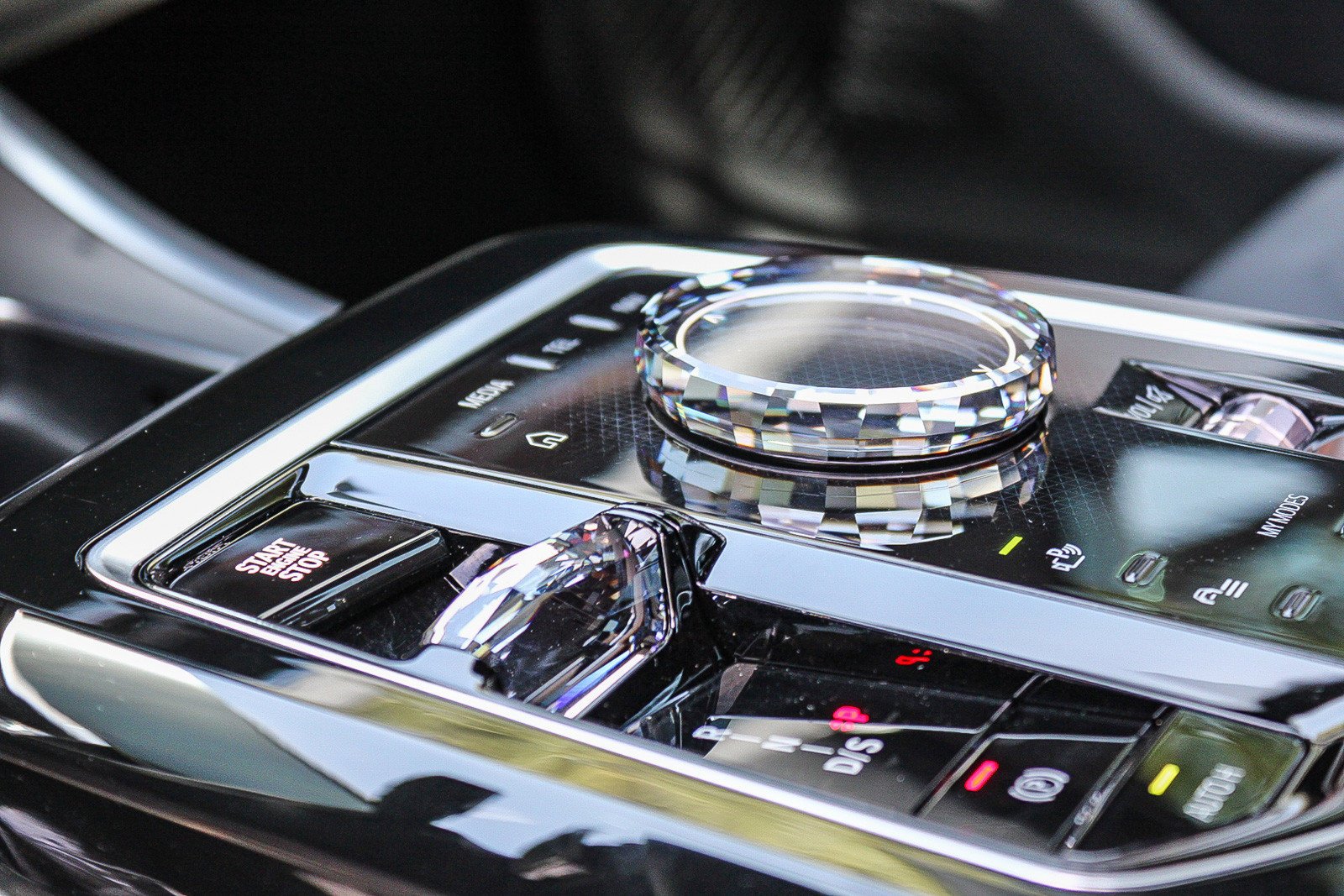 Used 2025 Black Sapphire Metallic BMW 740i image 23