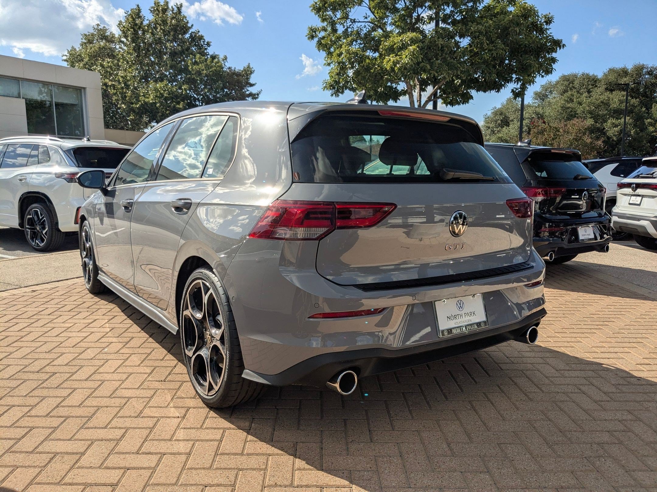 New 2026 MOONSTONE GRAY Volkswagen Autobahn image 3