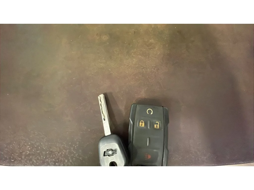Used 2018 Deep Ocean Blue Metallic Chevrolet LT image 18