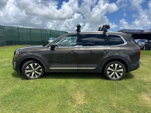 Certified Used 2022 Green Kia EX image 4
