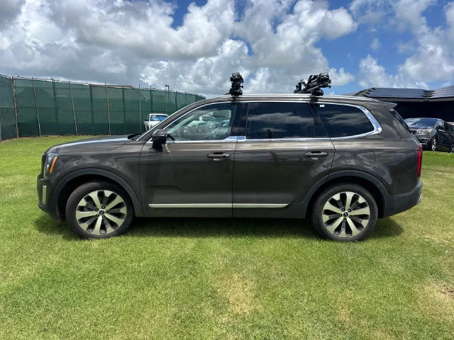 Certified Used 2022 Green Kia EX image 4