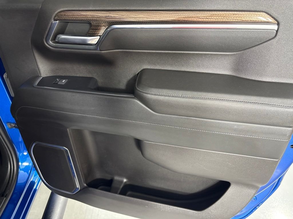 Used 2022 Blue Chevrolet RST image 27