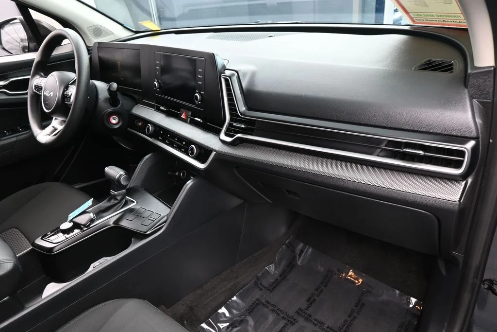 Used 2024 Gravity Gray Kia LX image 38