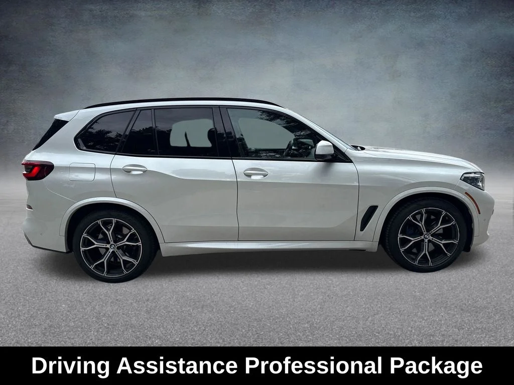 Used 2021 White BMW xDrive45e image 8