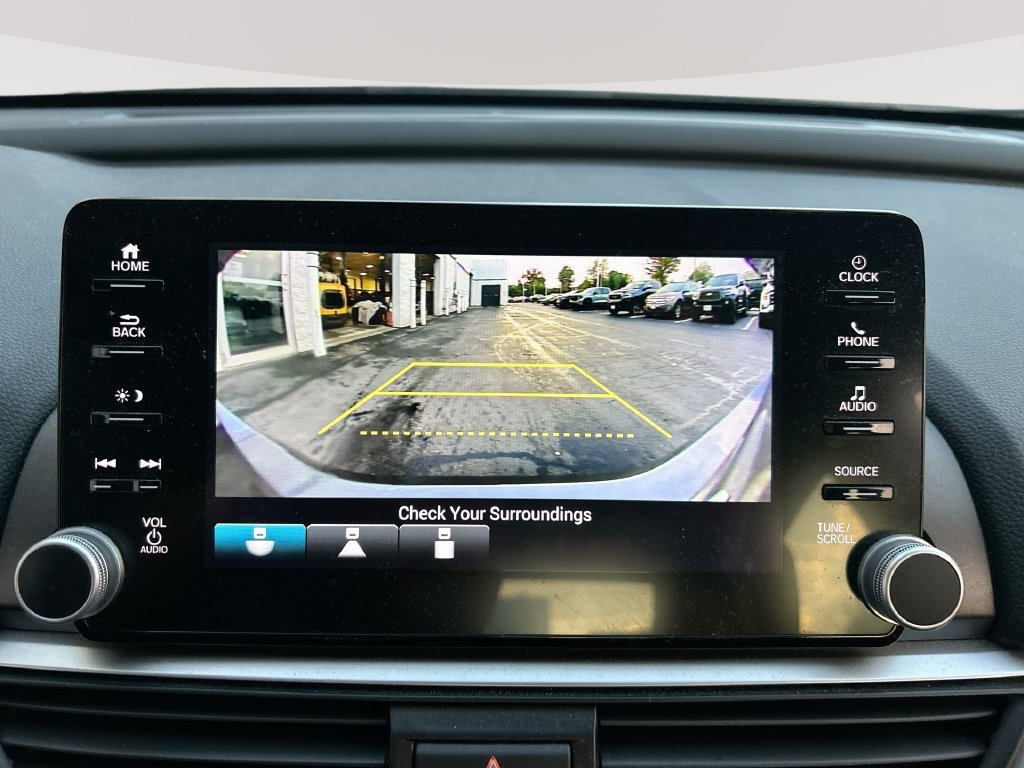 Used 2022  Honda LX image 19