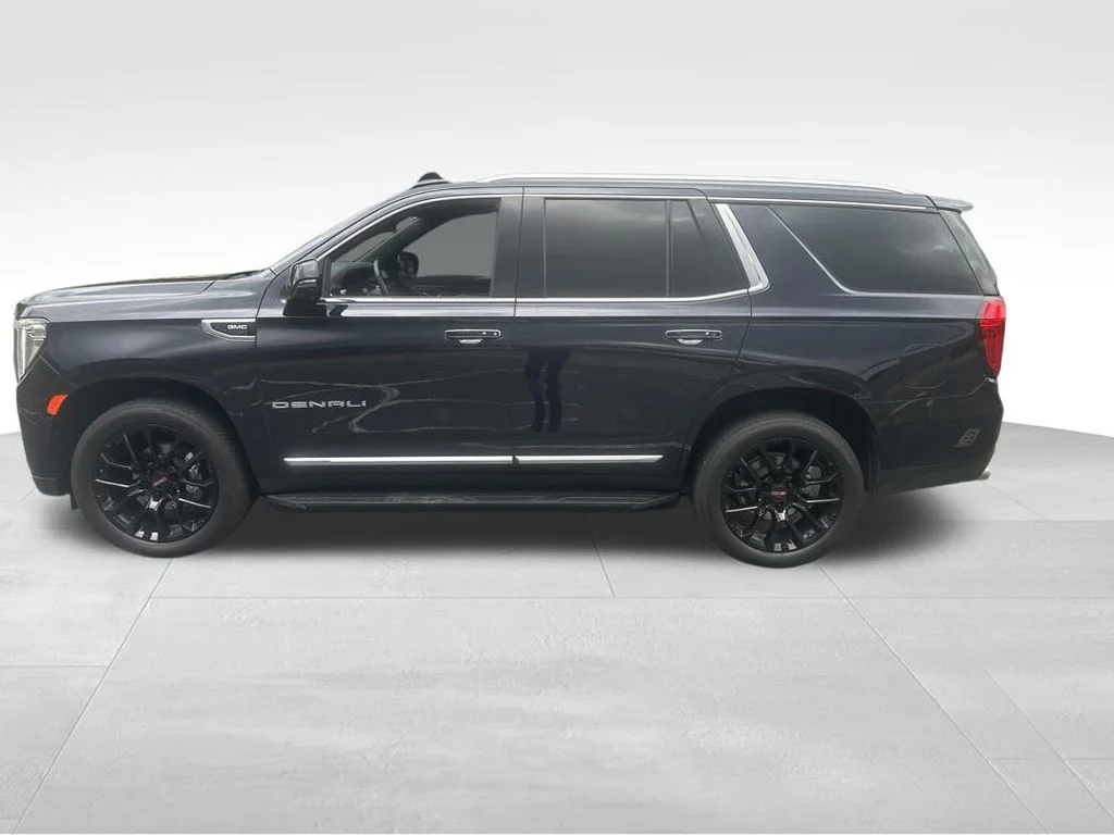 Used 2023 Blue GMC Denali image 16