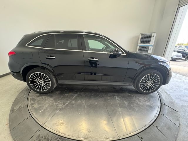 New 2026 Black Mercedes-Benz GLC 300 image 14