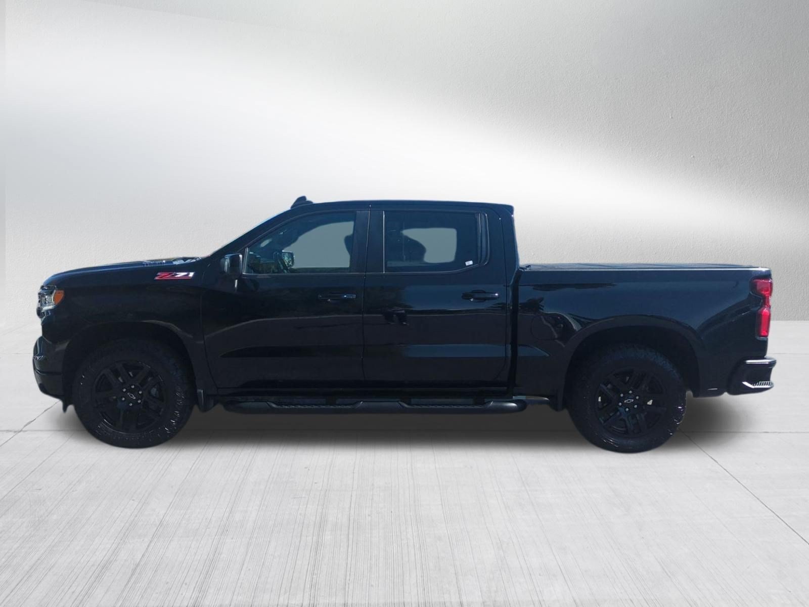 2022 Chevrolet Silverado 1500 RST - Photo 2
