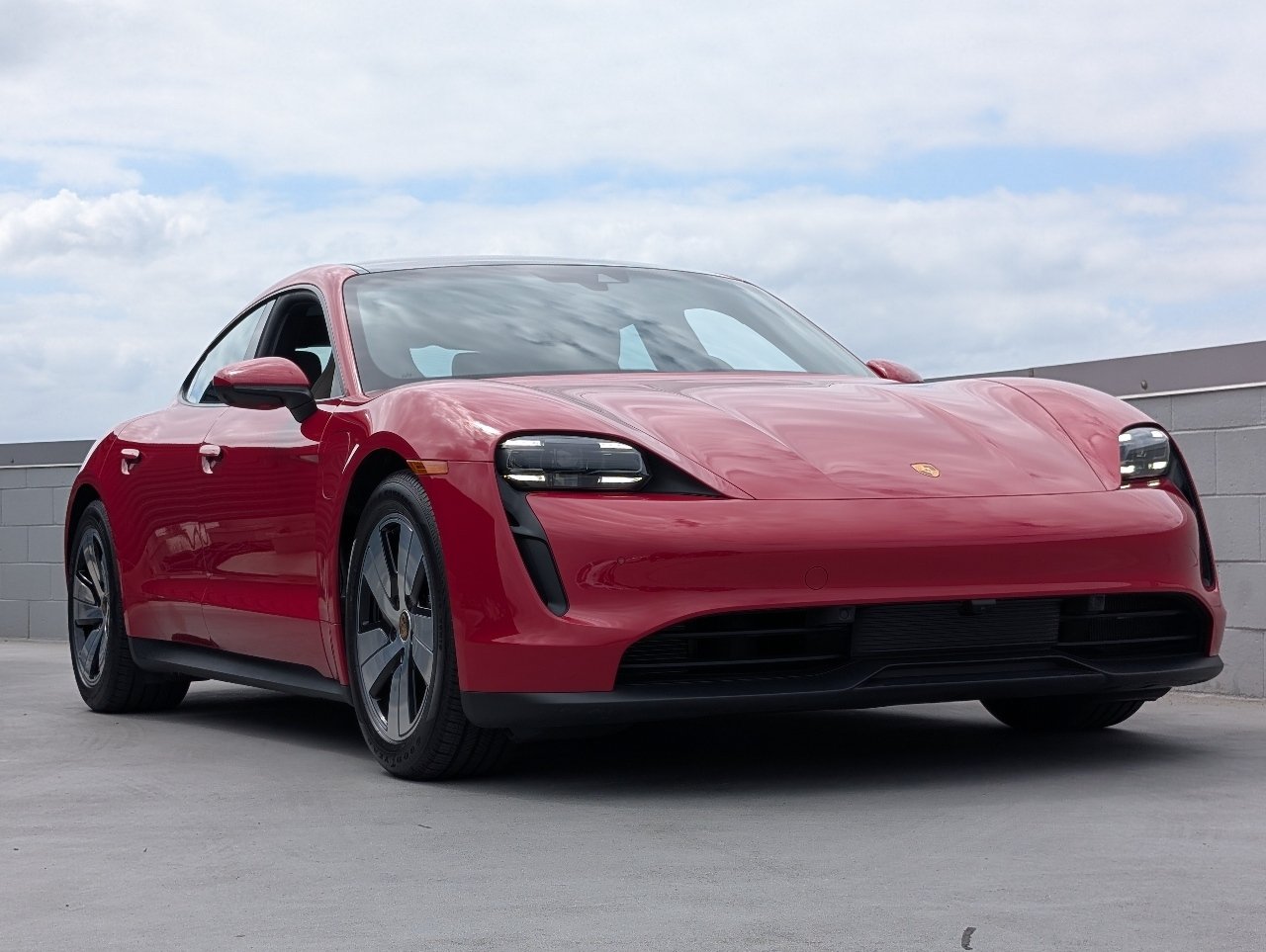 Certified Used 2024 Carmine Red Porsche  image 25