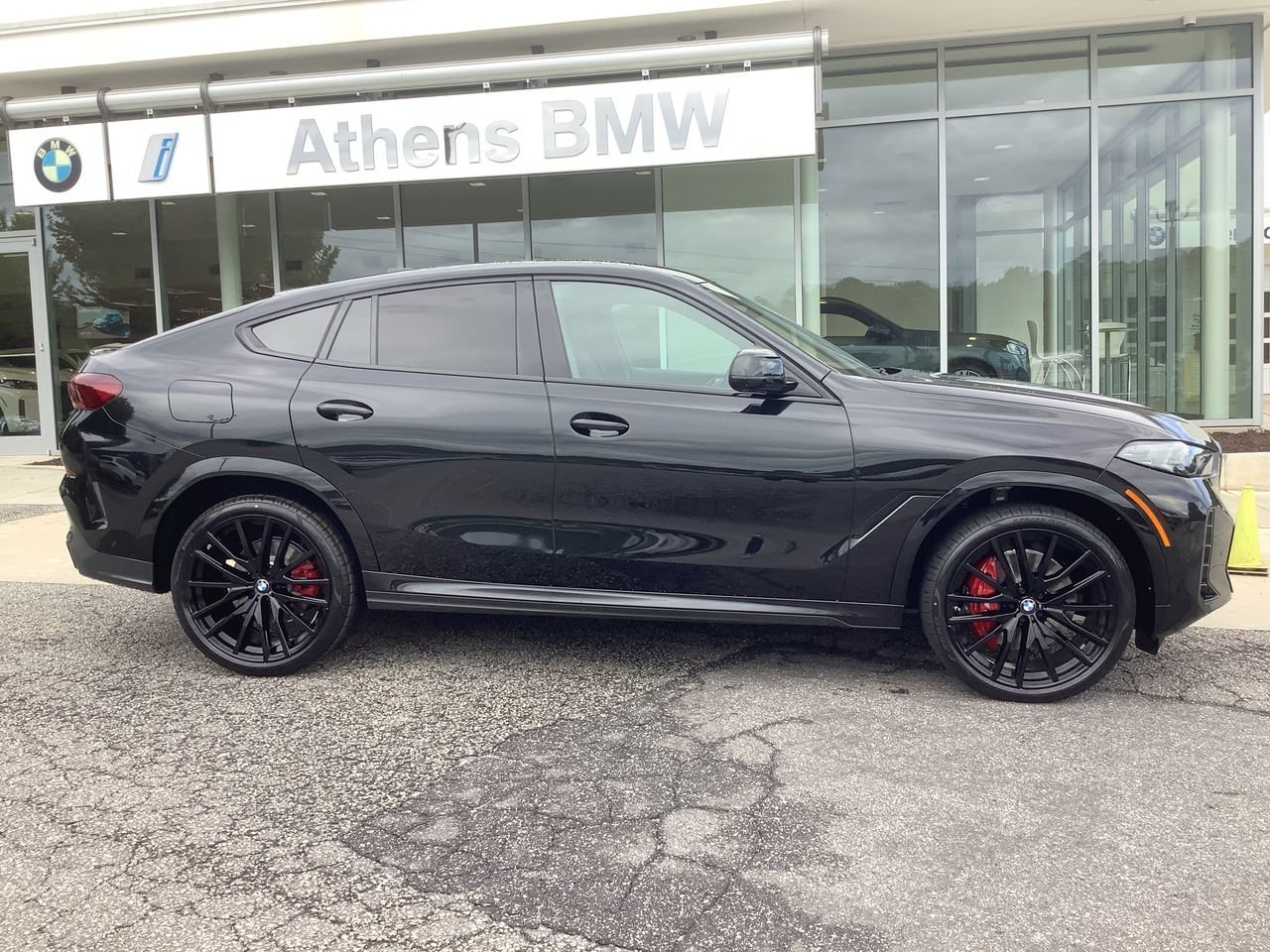 New 2027 Black Sapphire Metallic BMW xDrive40i image 9