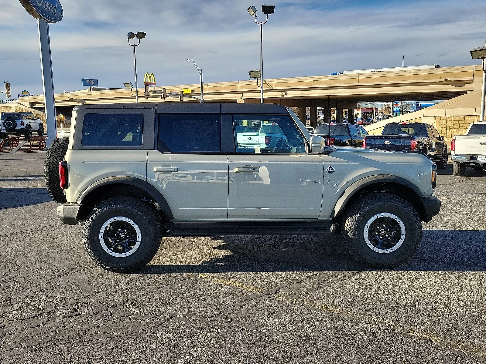 New 2025 Desert Sand Ford Outer Banks&reg; image 5