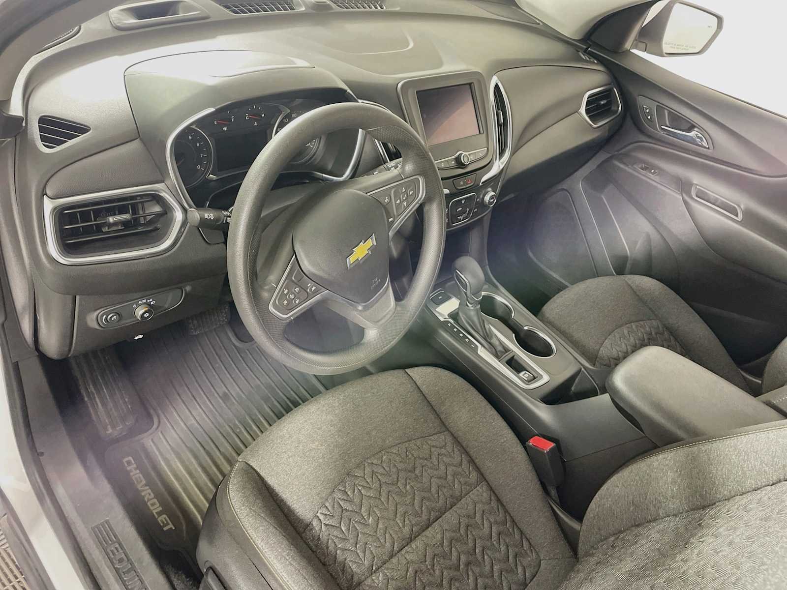 Used 2022 Summit White Chevrolet LT image 7