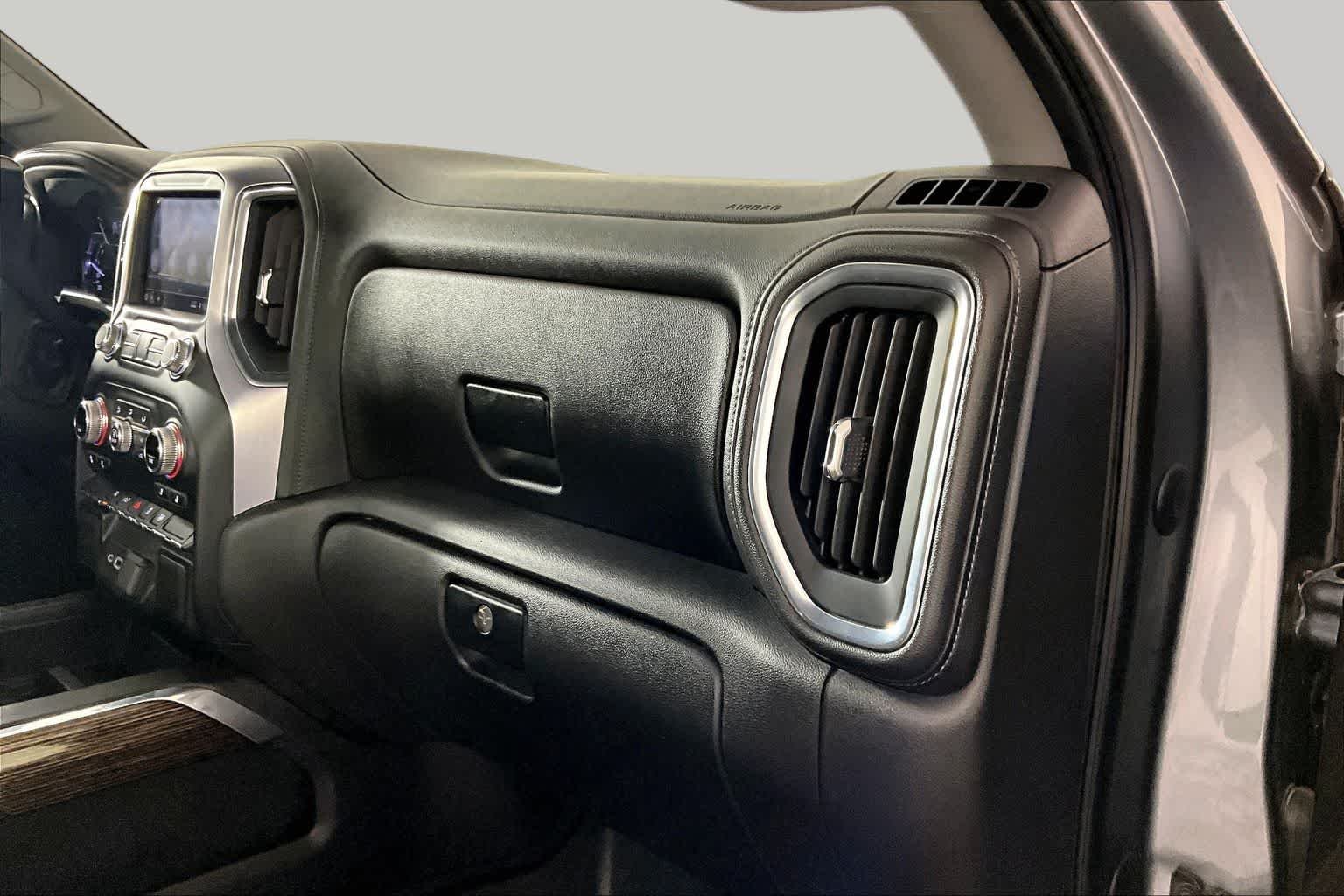 Used 2020 Satin Steel Metallic GMC Elevation image 18