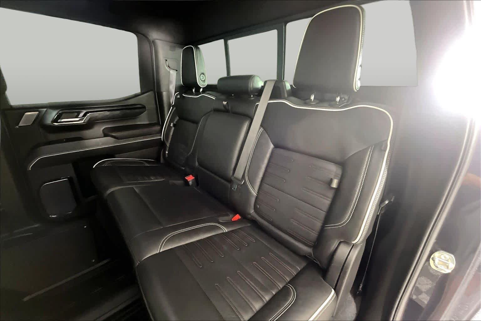Used 2022 Titanium Rush Metallic GMC AT4X image 19