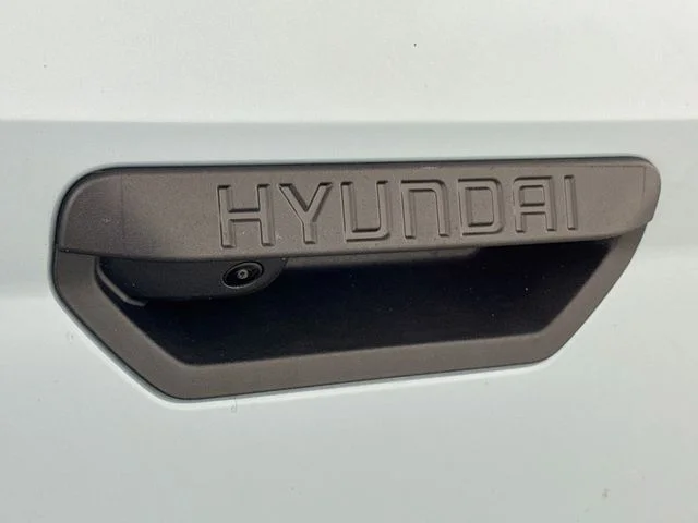 New 2027 Blue Hyundai SE image 23