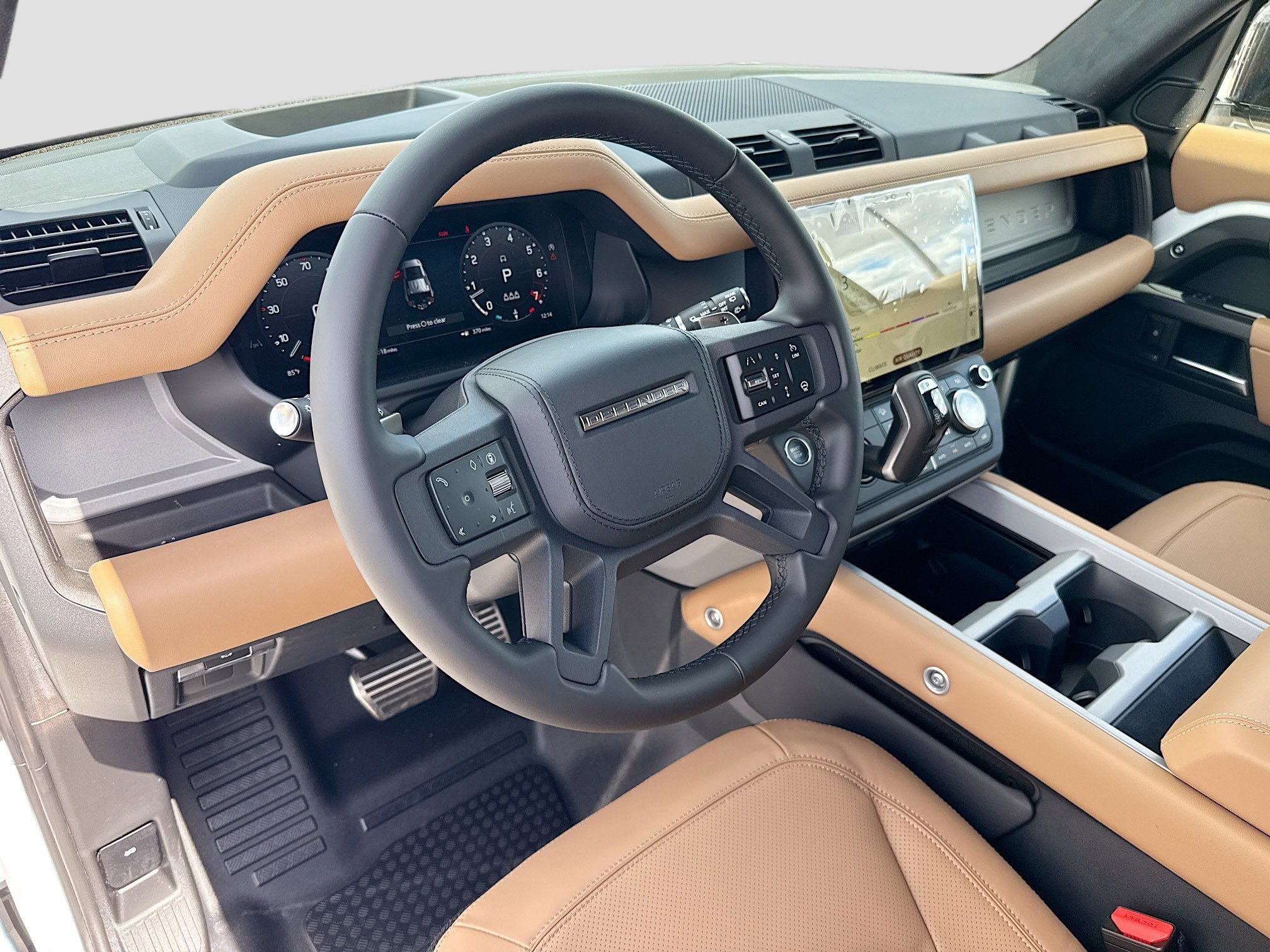 New 2026 Fuji White Land Rover V8 image 27