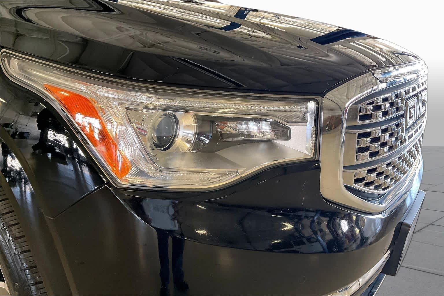 Used 2019 Ebony Twilight Metallic GMC Denali image 24