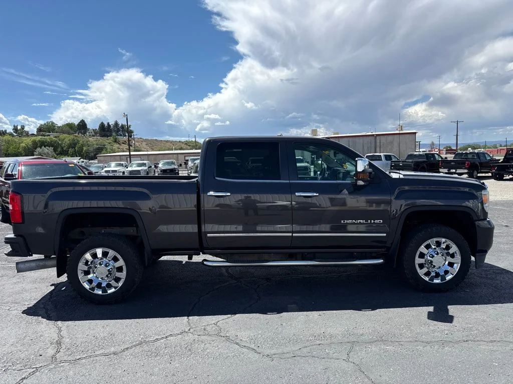 Used 2016 Iridium Metallic GMC Denali image 2