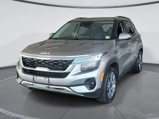 Certified Used 2022 Gray Kia EX image 4