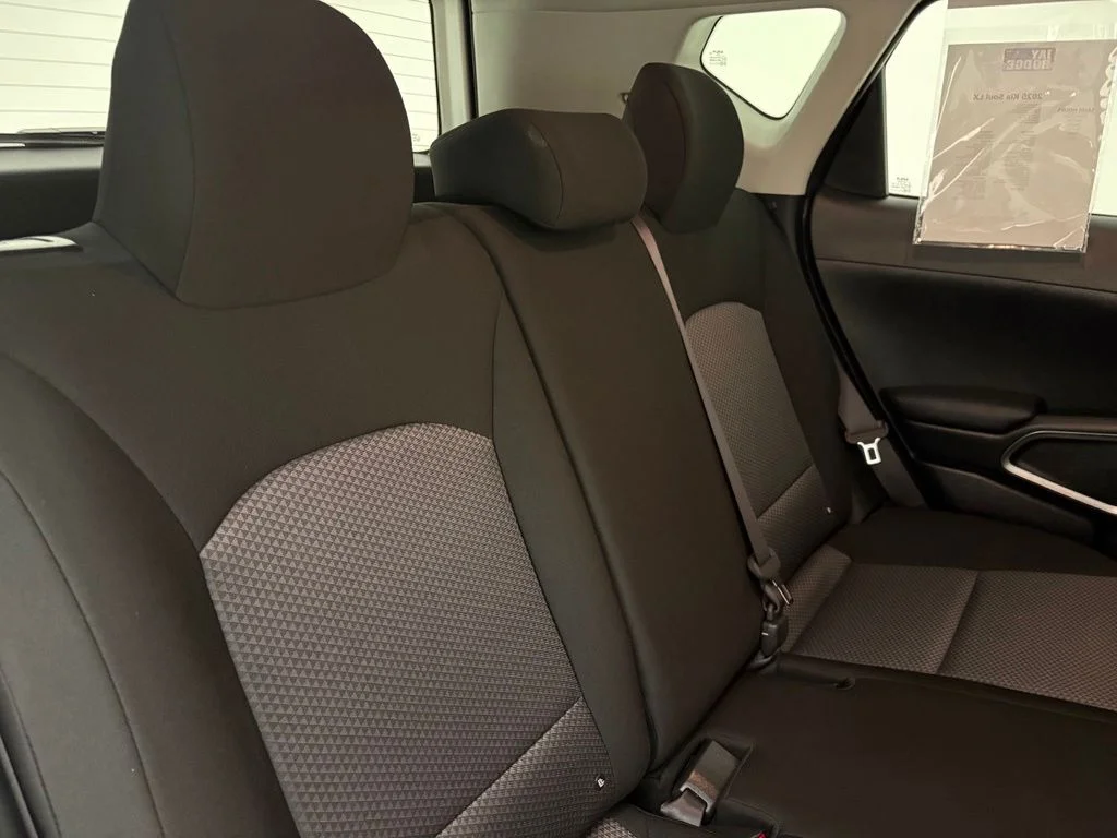 Used 2025 White Kia LX image 26
