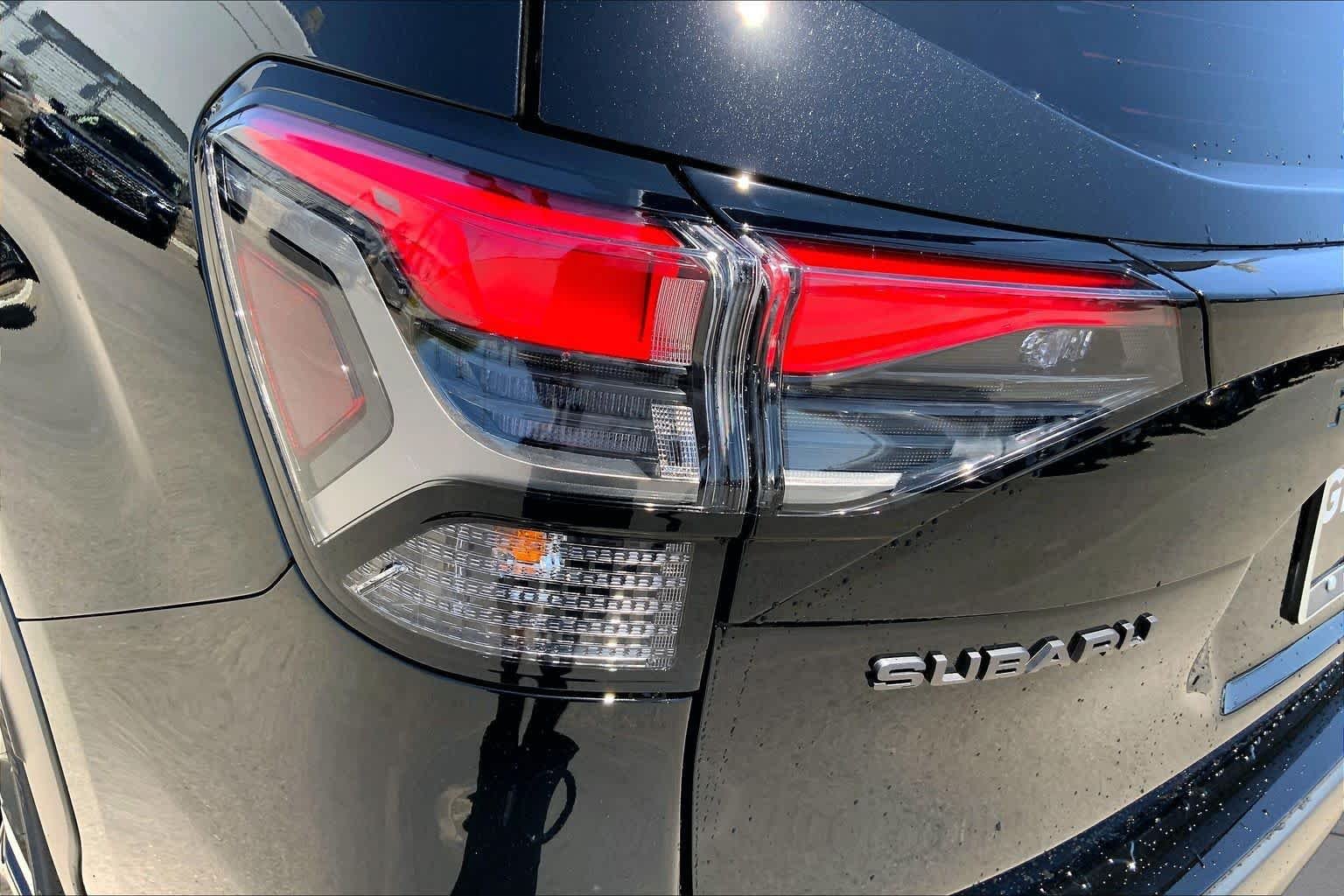 New 2026 CRYSTAL BLACK SILICA Subaru Limited Hybrid image 14