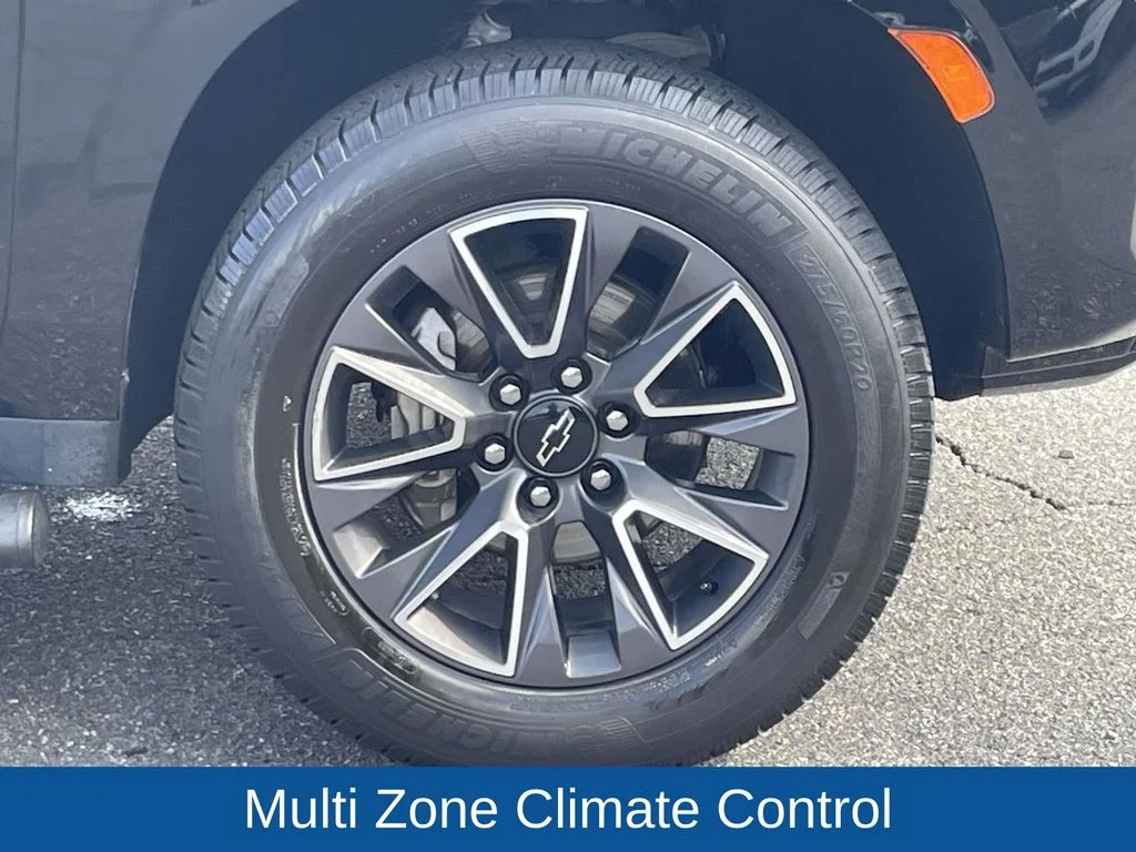 Certified Used 2021 Black Chevrolet Z71 image 10