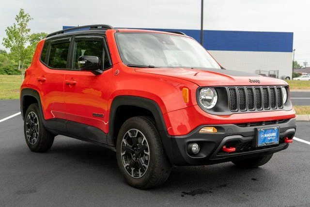 Used 2023 Red Jeep Trailhawk image 4