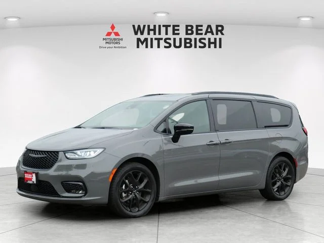 Used 2025 Chrysler Pacifica Limited with VIN 2C4RC1GG6SR512247 for sale in White Bear Lake, Minnesota