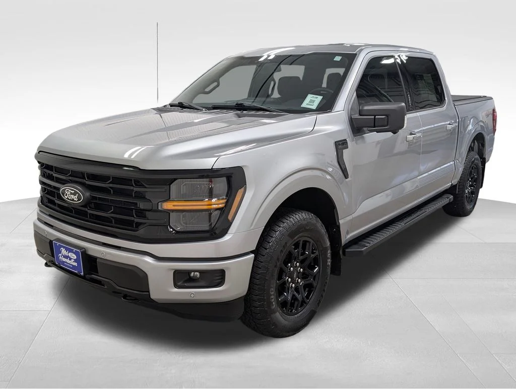 Certified Used 2024 Iconic Silver Metallic Ford XLT image 21