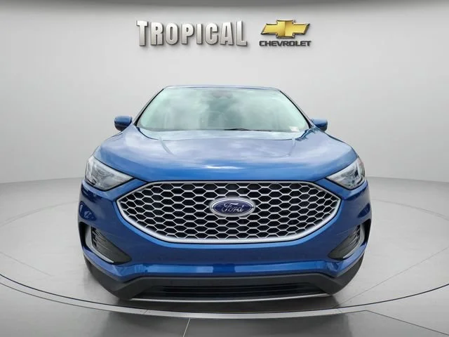 Used 2024 Blue Ford SEL image 8