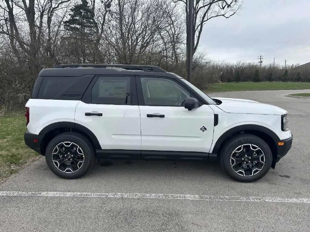 New 2026 White Ford Outer Banks image 15