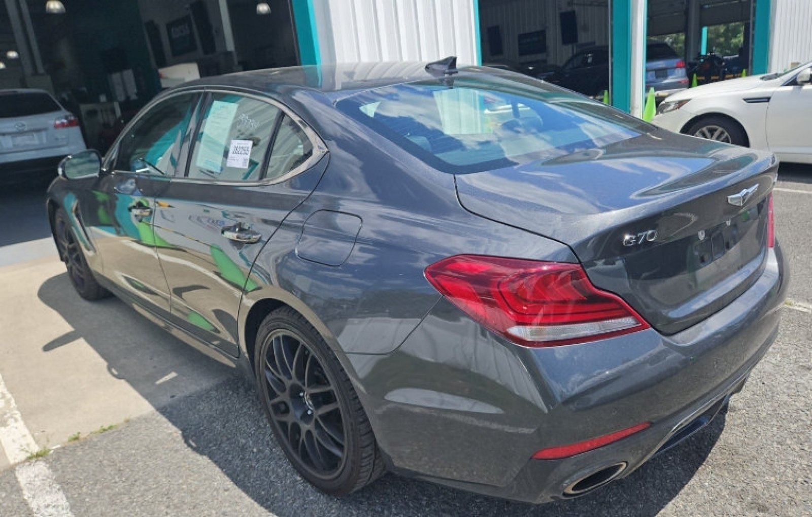 Used 2019 Himalayan Gray Genesis 3.3T Advanced image 2