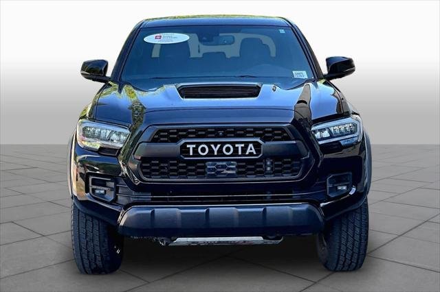 Certified Used 2020 MIDNIGHT BLACK METALLIC Toyota  image 4