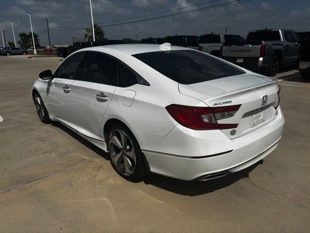 Used 2018  Honda Touring 2.0T image 4