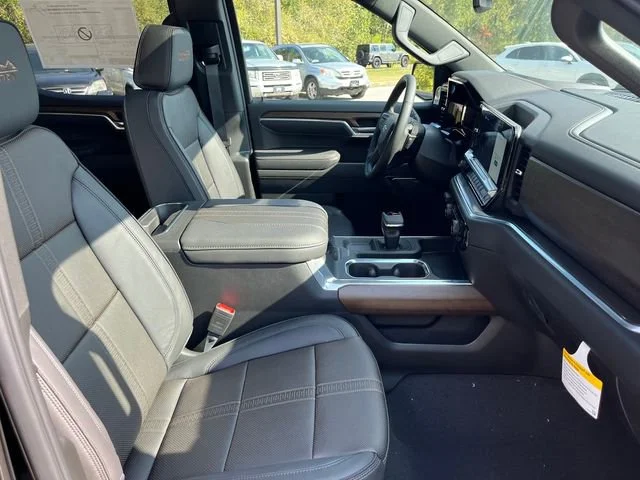 2026 Chevrolet Silverado 1500 High Country - Photo 14