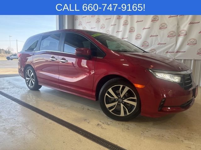Used 2022 Honda Odyssey Touring with VIN 5FNRL6H82NB038429 for sale in Kansas City