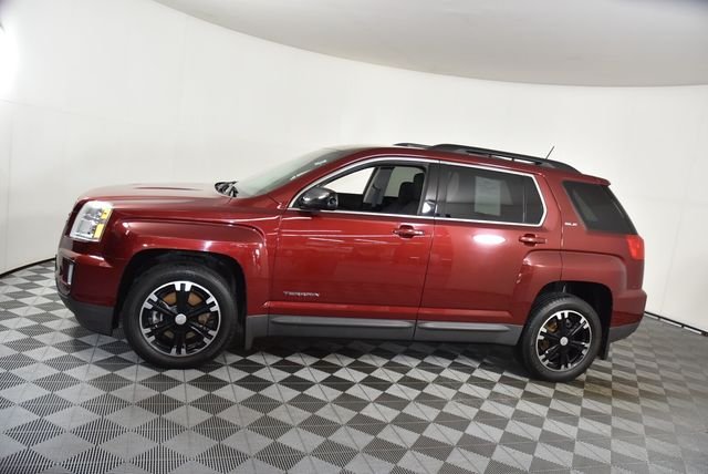 Used 2017 Red GMC SLE-2 image 4