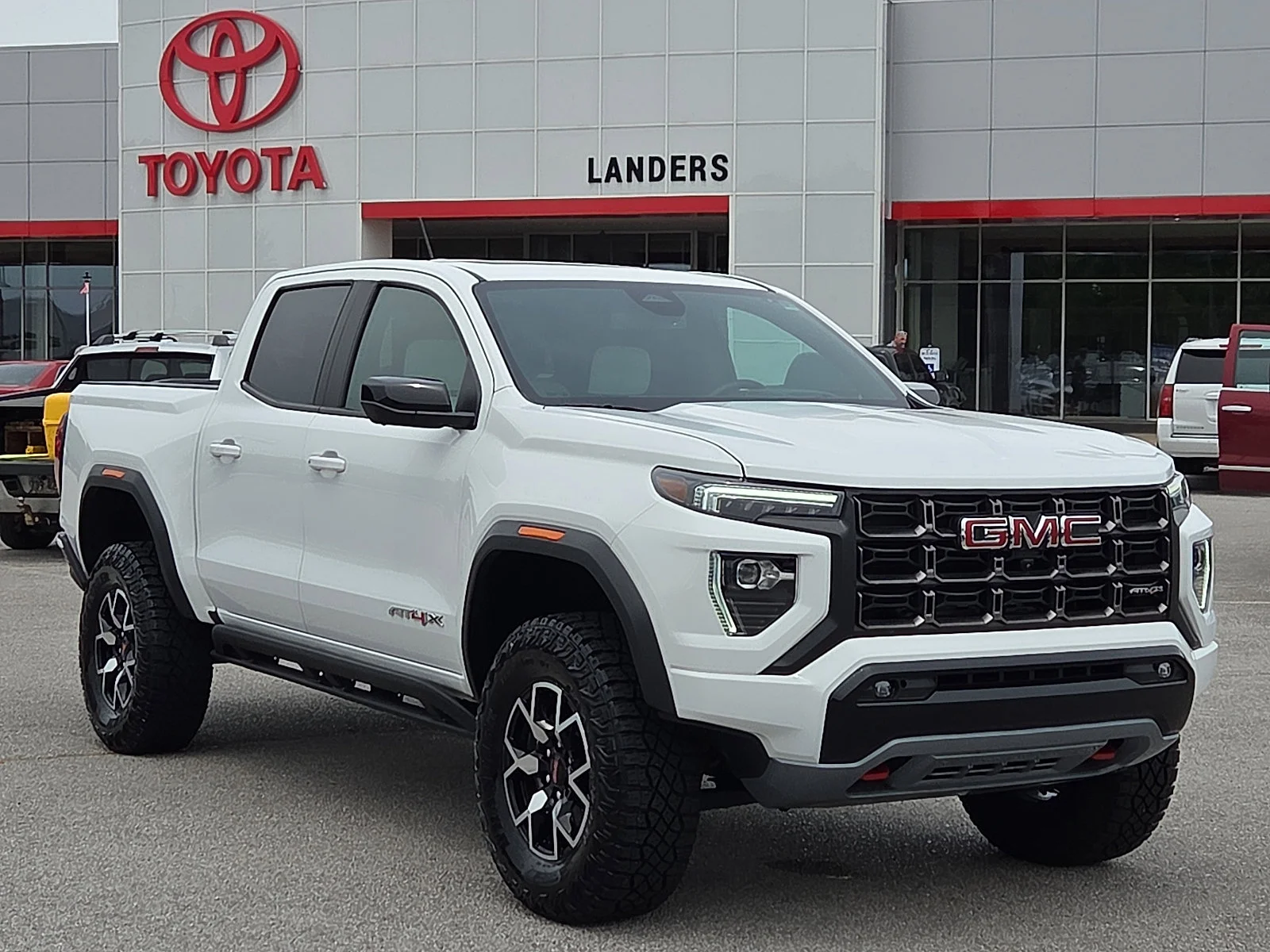 2024 GMC Canyon 4WD AT4X Crew Cab Short Box's photo
