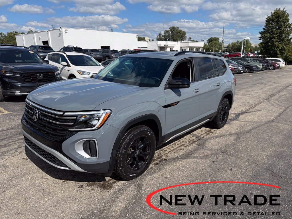 2024 Volkswagen Atlas Peak Edition