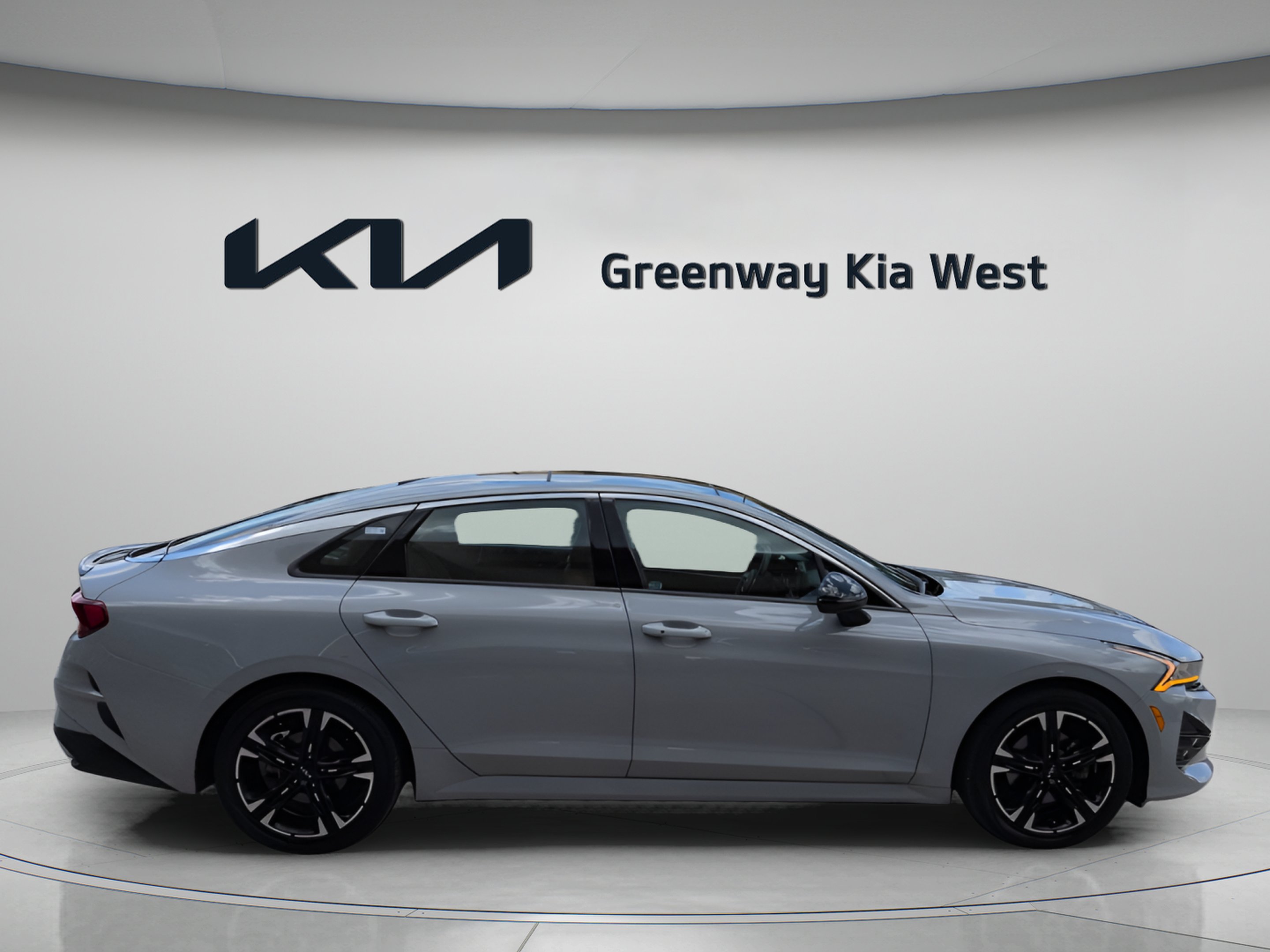 Certified Used 2024 Wolf Gray Kia GT-Line image 9