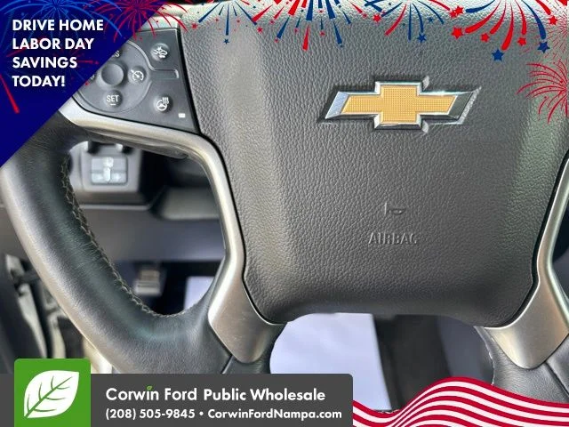 Used 2015 White Diamond Clearcoat Chevrolet  image 15