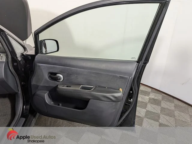 Used 2009 Black Nissan 1.8 S image 25