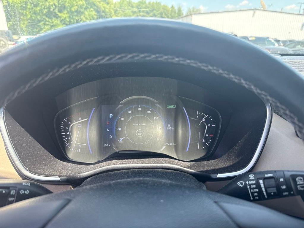 Used 2020 White Hyundai Limited image 5